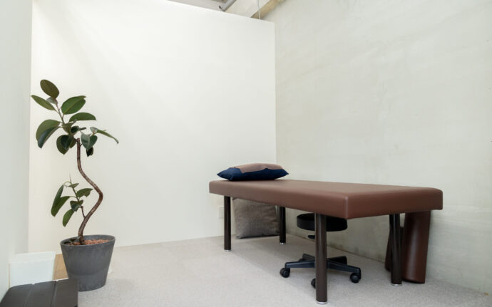 距骨サロン草津店(草津市 守山市 近江八幡市   外反母趾治療専門)