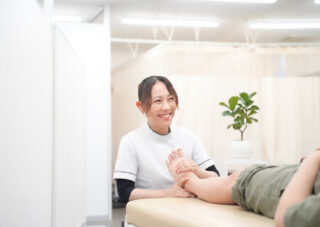 距骨サロン合志光の森店 (熊本市 北区 菊池市 外反母趾治療専門)
